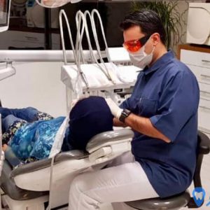 دکتر فرزاد نظری | دندانپزشک فرزاد نظری